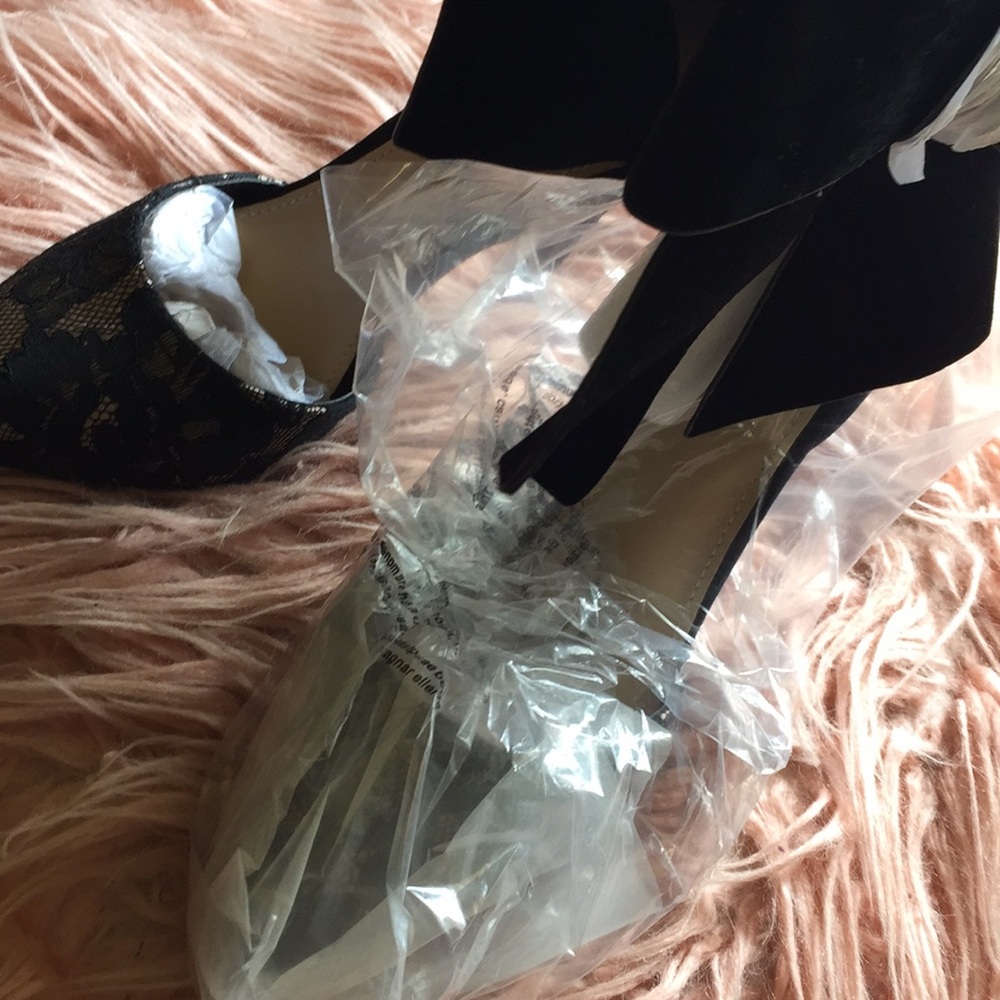 Heels - Picture 4 of 6